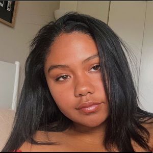 Meet your Posher, Alissa